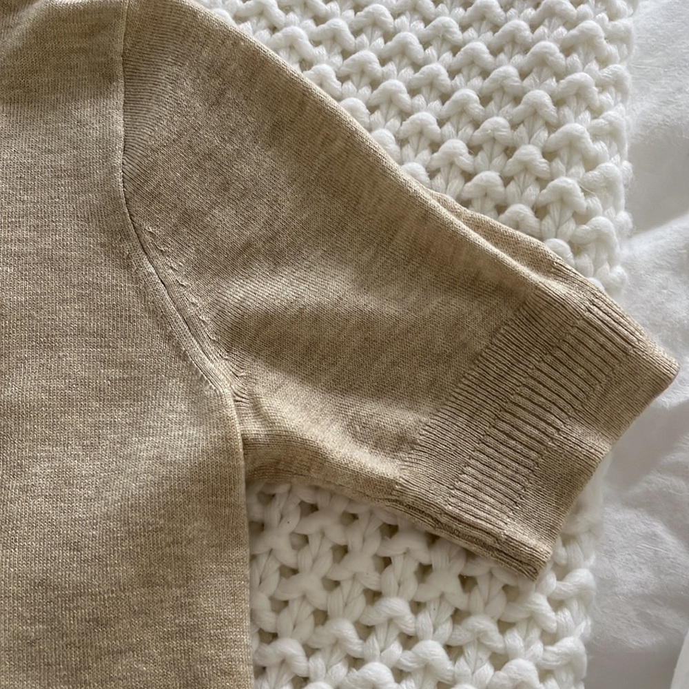 JCREW Very Lightweight Sweater Tee Tshirt XS Oatmeal Bisque Mushroom Color NWOT - Picture 3 of 4
